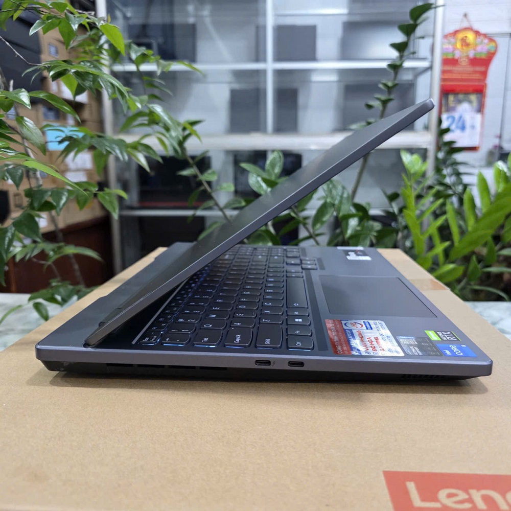 Gaming - Đồ Họa LENOVO LEGION 5 15IAH7H CORE I5-12500H RAM 8GB SSD 512GB RTX 3050 Ti 4GB MÀN HÌNH : 165Hz 100% sRGB
