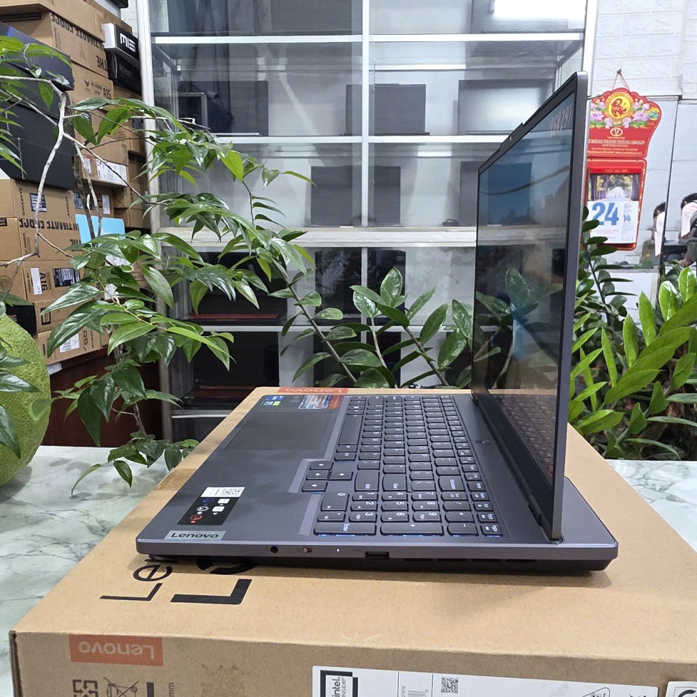 Gaming - Đồ Họa LENOVO LEGION 5 15IAH7H CORE I5-12500H RAM 8GB SSD 512GB RTX 3050 Ti 4GB MÀN HÌNH : 165Hz 100% sRGB