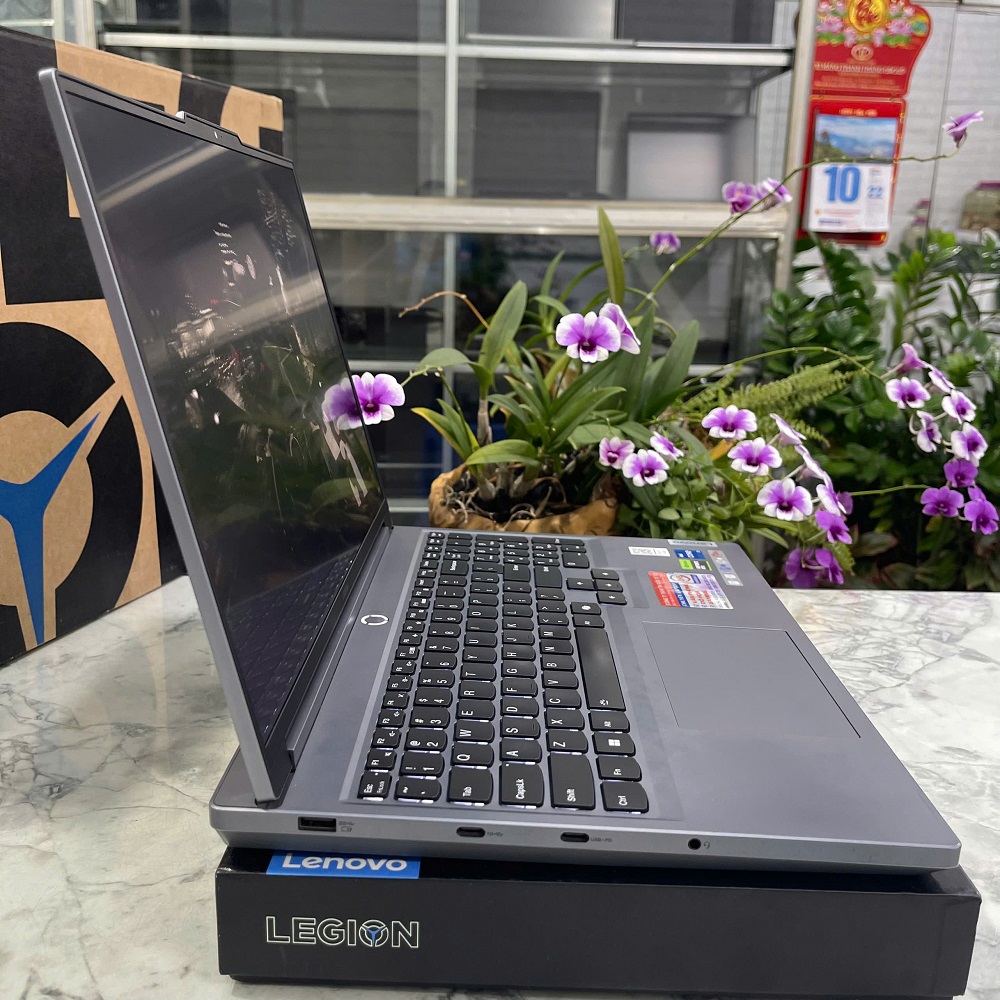 Gaming - Đồ Họa Lenovo Legion 5 Y7000P IRX9 Máy LikeNew  CORE I7-14650HX  RAM 16GB  SSD 1.000GB RTX 4050 6GB GDDR6 MÀN HÌNH :  16 Inch WQXGA 165Hz, 100% sRGB