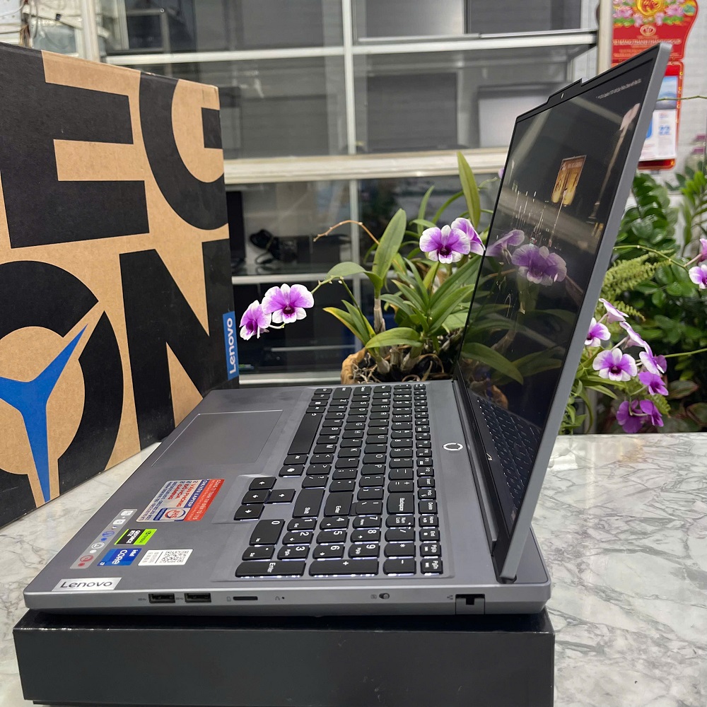 Gaming - Đồ Họa Lenovo Legion 5 Y7000P IRX9 Máy LikeNew  CORE I7-14650HX  RAM 16GB  SSD 1.000GB RTX 4050 6GB GDDR6 MÀN HÌNH :  16 Inch WQXGA 165Hz, 100% sRGB