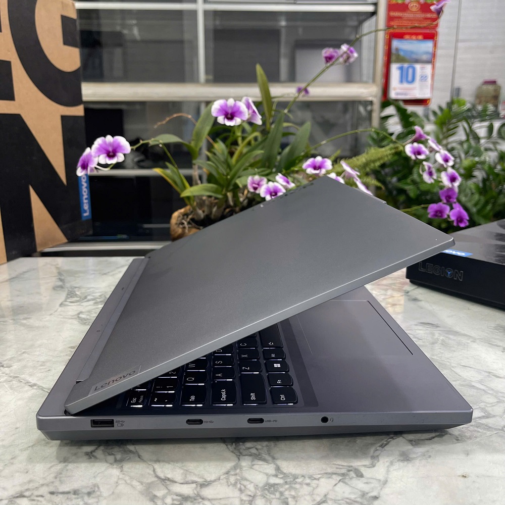 Gaming - Đồ Họa Lenovo Legion 5 Y7000P IRX9 Máy LikeNew  CORE I7-14650HX  RAM 16GB  SSD 1.000GB RTX 4050 6GB GDDR6 MÀN HÌNH :  16 Inch WQXGA 165Hz, 100% sRGB