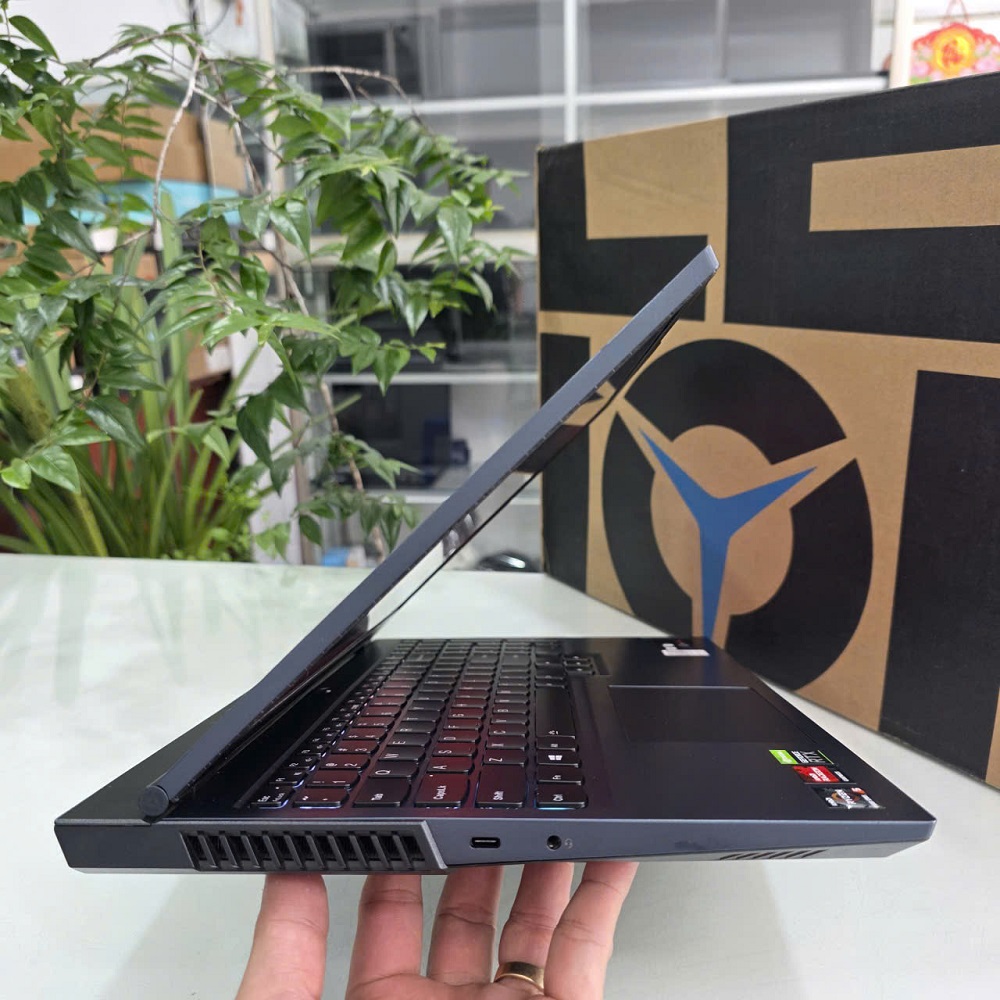 Gaming - Đồ Họa LENOVO LEGION 5-15ACH6 RYZEN 5-5600H RAM 16GB SSD 512GB RTX 3050 Ti 4Gb MÀN HÌNH : 15.6"IPS 165Hz 