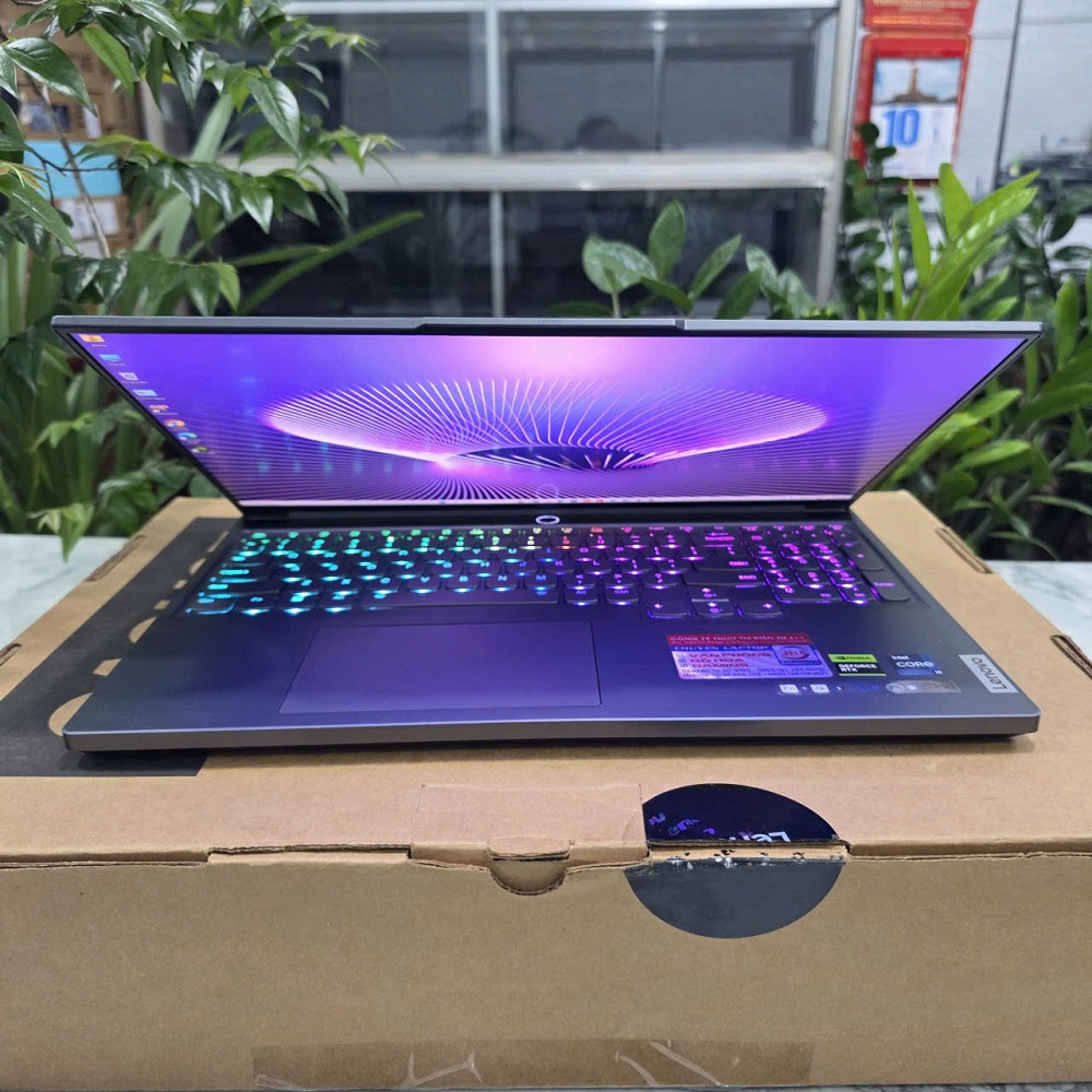 Gaming - Đồ Họa LENOVO LEGION Slim 7I 16IRH8 CORE I9-13900H RAM 16GB SSD 1.000GB RTX 4070 8GB GDDR6 MÀN HÌNH : 16" WQXGA 240Hz 