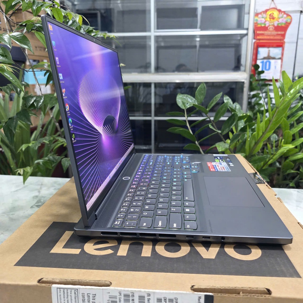 Gaming - Đồ Họa LENOVO LEGION Slim 7I 16IRH8 CORE I9-13900H RAM 16GB SSD 1.000GB RTX 4070 8GB GDDR6 MÀN HÌNH : 16" WQXGA 240Hz 