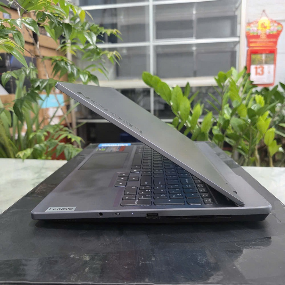 Gaming - Đồ Họa LENOVO LEGION Y7000 2024 CORE I7-13650HX RAM 24GB SSD 512GB RTX 4060 8GB MÀN HÌNH : 15.6''IPS 144Hz