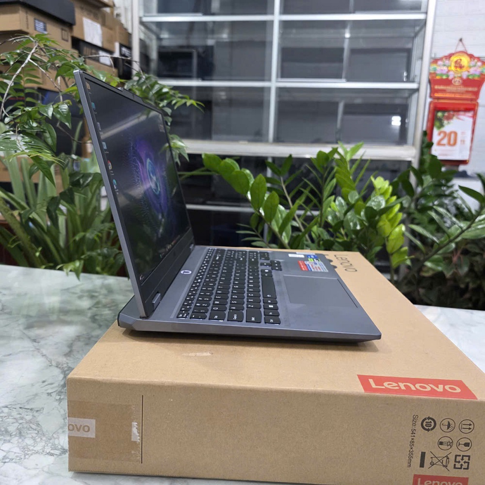 Gaming - Đồ Họa LENOVO LOQ 15IAX9 CORE I5-12450HX RAM 16GB SSD 512GB RTX 3050 6GB MÀN HÌNH : 15.6''IPS 144Hz 