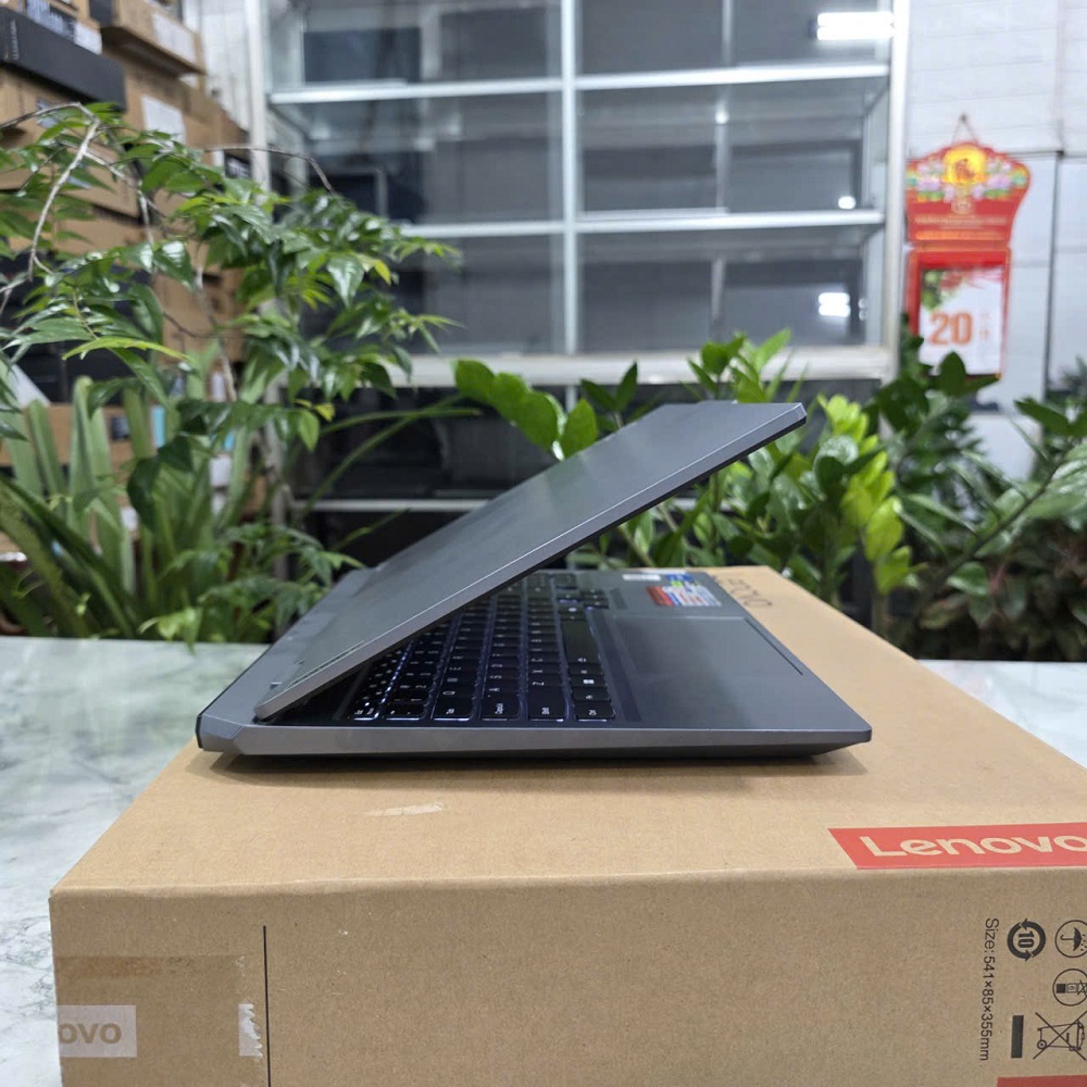 Gaming - Đồ Họa LENOVO LOQ 15IAX9 CORE I5-12450HX RAM 16GB SSD 512GB RTX 3050 6GB MÀN HÌNH : 15.6''IPS 144Hz 