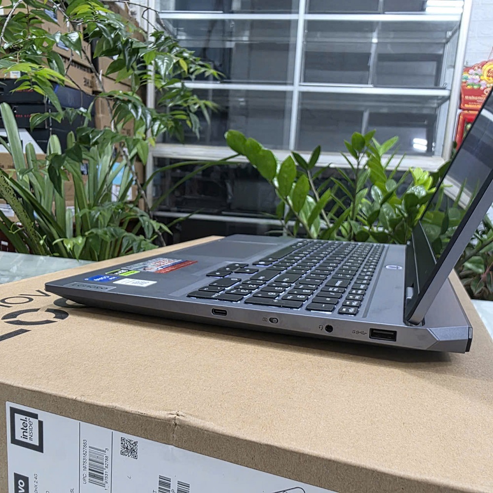 Gaming - Đồ Họa LENOVO LOQ 15IAX9 CORE I5-12450HX RAM 16GB SSD 512GB RTX 3050 6GB MÀN HÌNH : 15.6''IPS 144Hz 