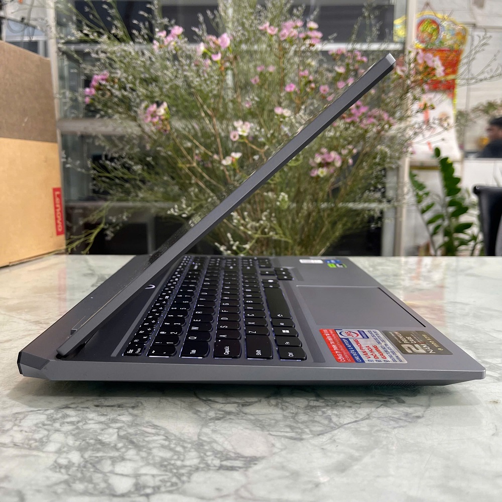 Gaming - Đồ Họa LENOVO LOQ 15IAX9 CORE I5-12450HX RAM 16GB SSD 512GB RTX 2050 4GB MÀN HÌNH : 15.6 Inch IPS 144Hz 