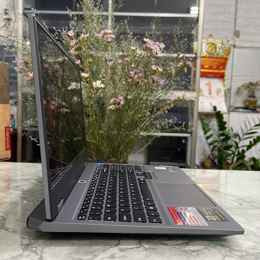 Gaming - Đồ Họa LENOVO LOQ 15IAX9 CORE I5-12450HX RAM 16GB SSD 512GB RTX 2050 4GB MÀN HÌNH : 15.6 Inch IPS 144Hz 
