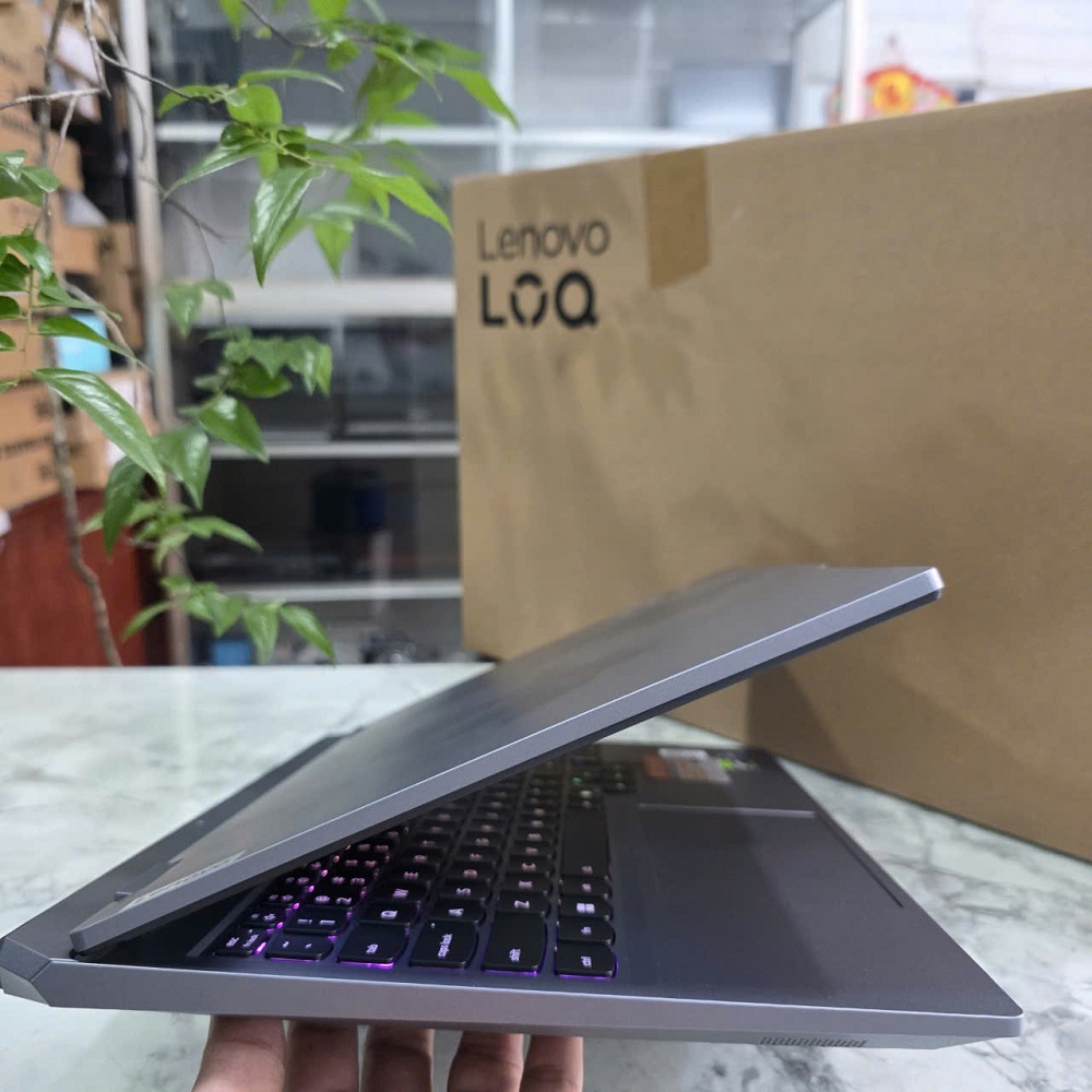 Gaming - Đồ Họa LENOVO LOQ 15IRX10 (Máy LikeNew-BẢO HÀNH HÃNG) CORE I7-13650HX RTX 5050 8GB GDDR7 RAM 16GB SSD 512GB MÀN HÌNH : 15.6 Inch IPS 144H