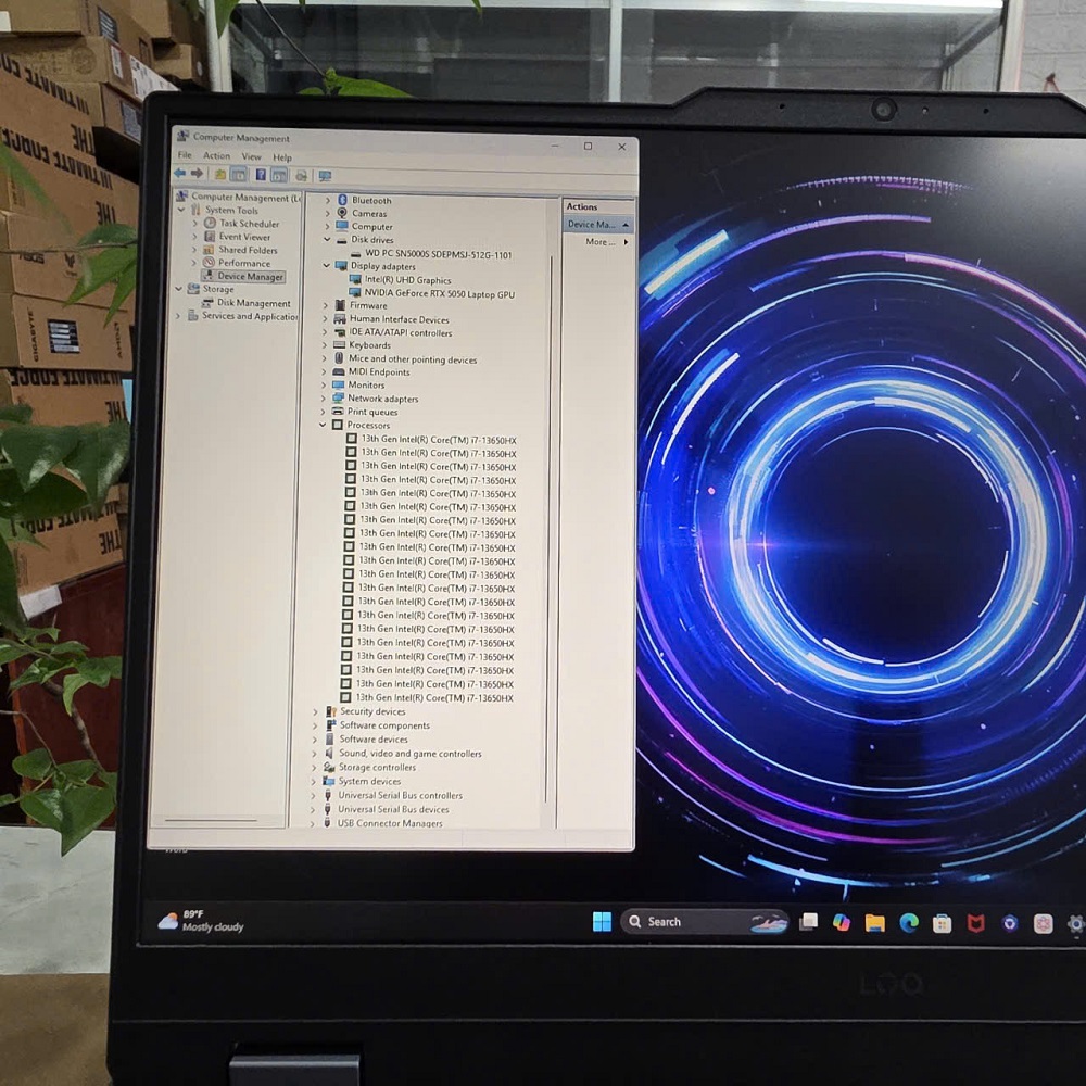 Gaming - Đồ Họa LENOVO LOQ 15IRX10 (Máy LikeNew-BẢO HÀNH HÃNG) CORE I7-13650HX RTX 5050 8GB GDDR7 RAM 16GB SSD 512GB MÀN HÌNH : 15.6 Inch IPS 144H