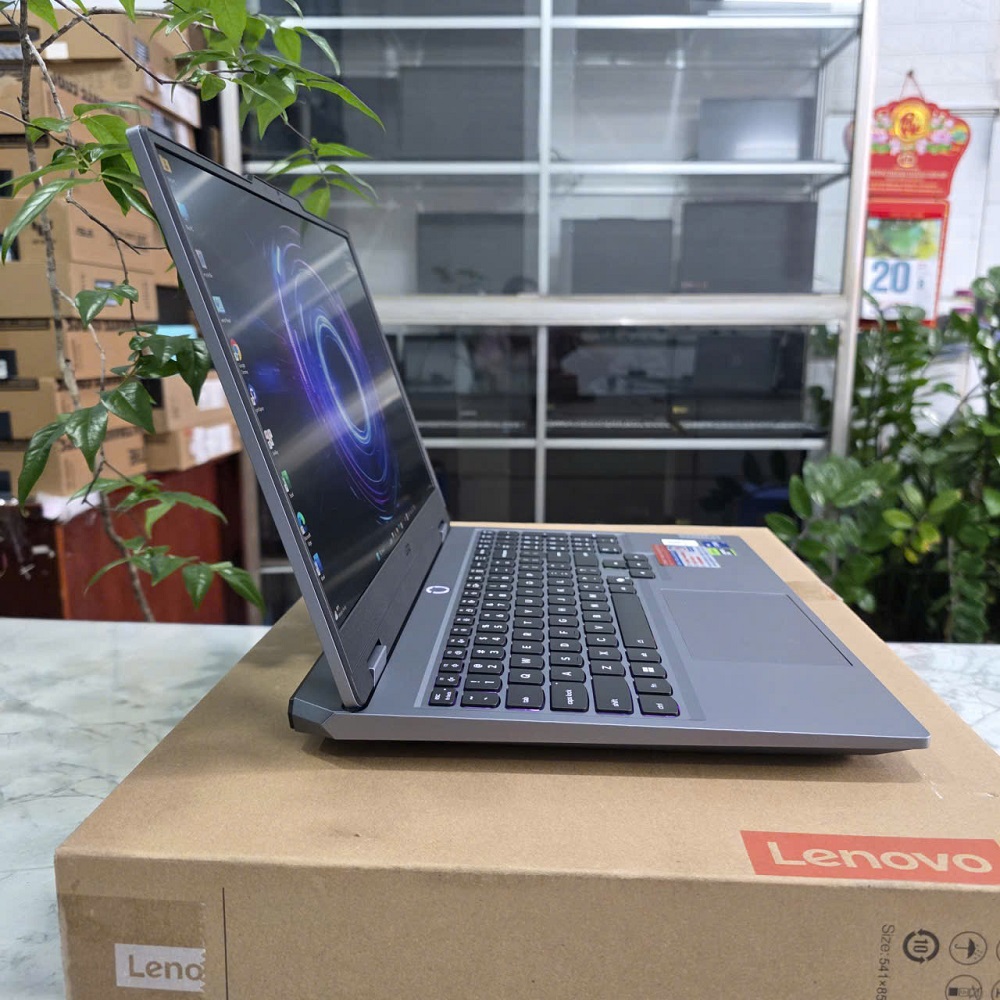 Gaming - Đồ Họa LENOVO LOQ 15IRX10 (Máy LikeNew-BẢO HÀNH HÃNG) CORE I7-13650HX RTX 5050 8GB GDDR7 RAM 16GB SSD 512GB MÀN HÌNH : 15.6 Inch IPS 144H