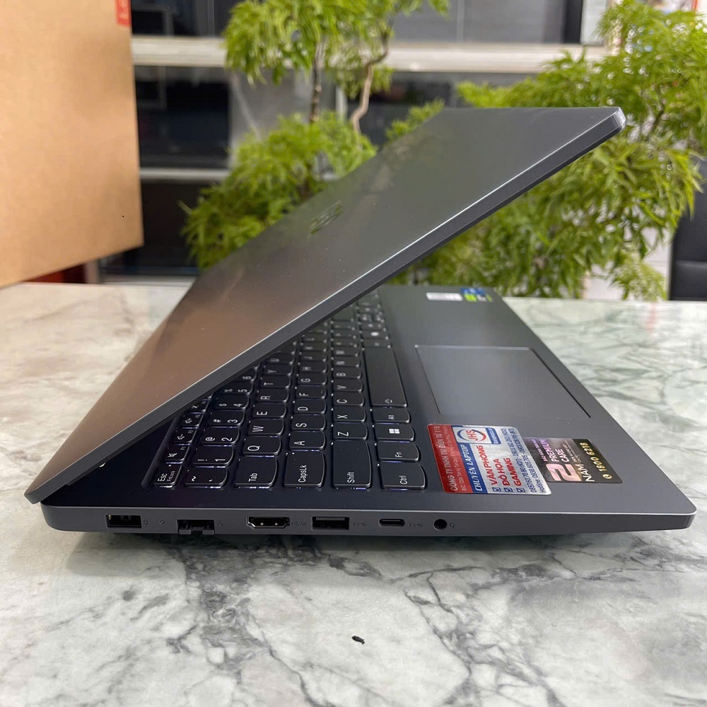 Gaming - Đồ Họa Lenovo LOQ Essential 15IAX9E BẢO HÀNH HÃNG CORE I5-12450HX RAM 16GB SSD 512GB Card RTX 3050 6GB MÀN HÌNH : 15.6 Inch IPS Fhd 144Hz 