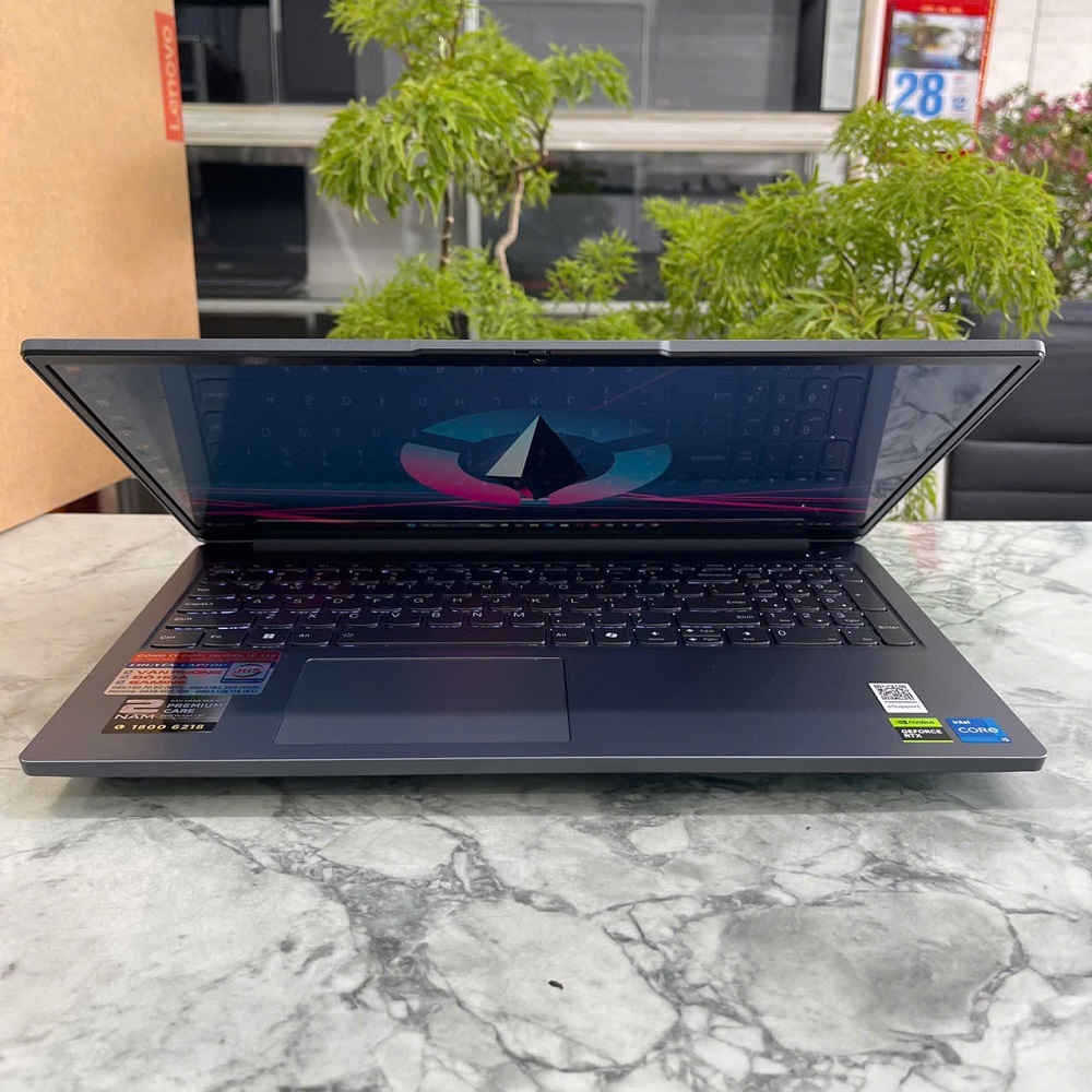Gaming - Đồ Họa Lenovo LOQ Essential 15IAX9E BẢO HÀNH HÃNG CORE I5-12450HX RAM 16GB SSD 512GB Card RTX 3050 6GB MÀN HÌNH : 15.6 Inch IPS Fhd 144Hz 