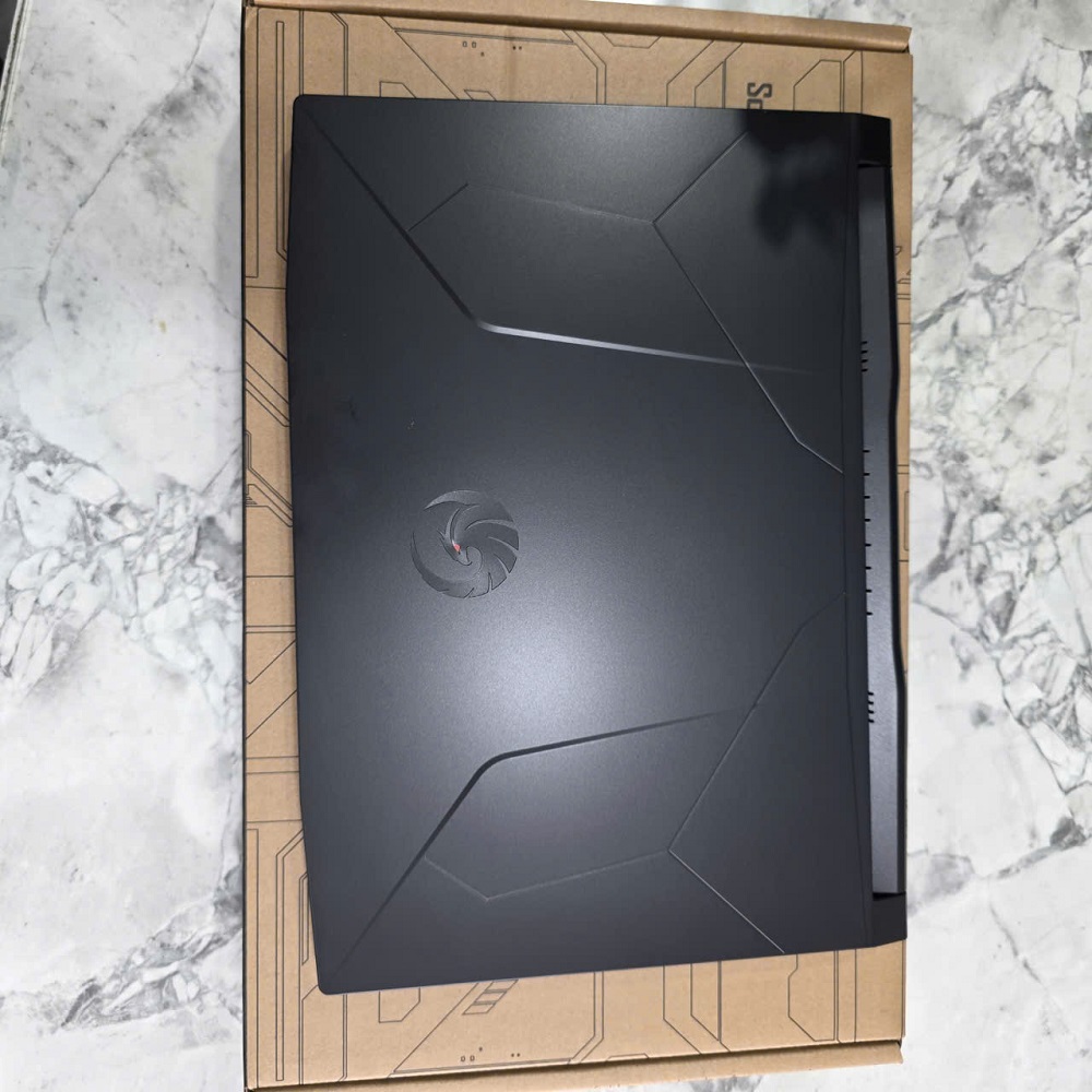 Gaming - Đồ Họa MSI Bravo 15 B5DD RYZEN 7-5800H RAM 16GB SSD 512GB RX 5500M 4GB GDDR6 MÀN HÌNH : 15.6 Inch Fhd IPS