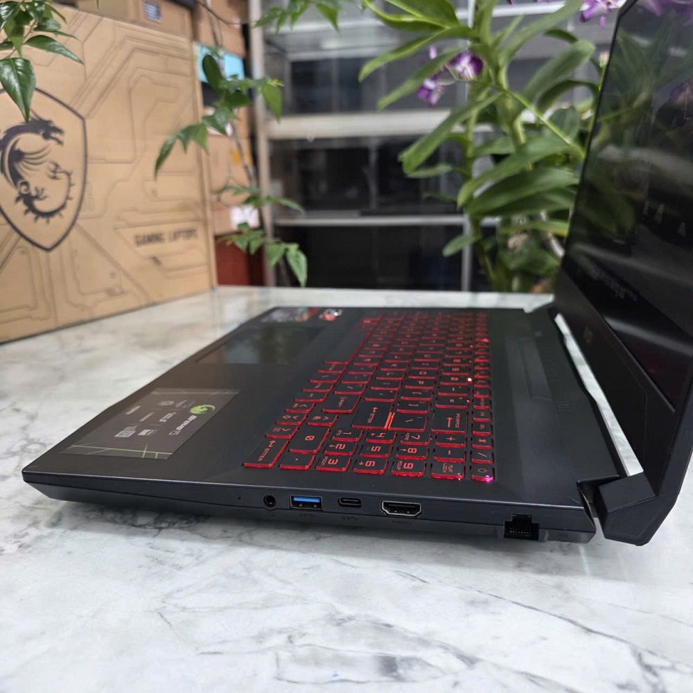 Gaming - Đồ Họa MSI Bravo 15 B5DD RYZEN 7-5800H RAM 16GB SSD 512GB RX 5500M 4GB GDDR6 MÀN HÌNH : 15.6 Inch Fhd IPS