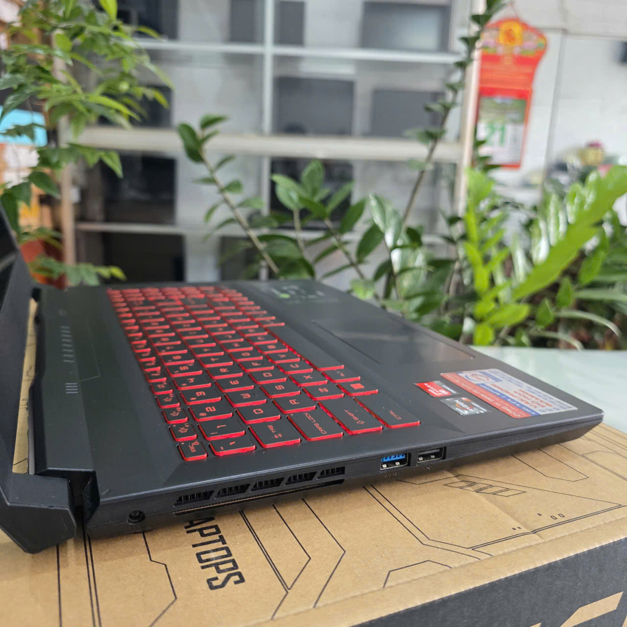 Gaming - Đồ Họa MSI Bravo 15 B5DD RYZEN 7-5800H RAM 8GB SSD 512GB RX 5500M 4GB GDDR6 MÀN HÌNH : 15.6 Inch Fhd IPS