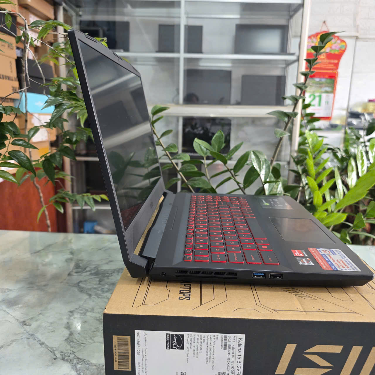 Gaming - Đồ Họa MSI Bravo 15 B5DD RYZEN 7-5800H RAM 8GB SSD 512GB RX 5500M 4GB GDDR6 MÀN HÌNH : 15.6 Inch Fhd IPS
