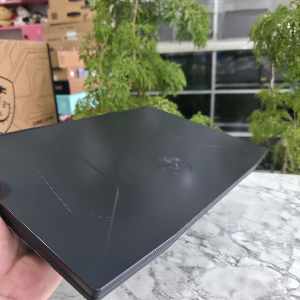 Gaming - Đồ Họa MSI Bravo 15 B7ED RYZEN 5 7535HS RAM 16GB SSD 512GB RX 6550M 4GB MÀN HÌNH : 15.6 INCH FHD IPS 144Hz