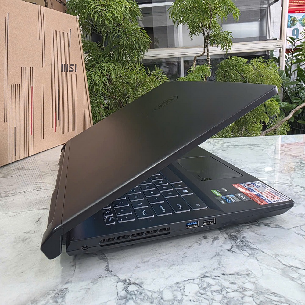 Gaming - Đồ Họa MSI Creator M16 A12UC 291VN CORE™ I7-12700H RAM 16GB SSD 256GB RTX 3050 4GB Màn Hình ; 16 Inch QHD+