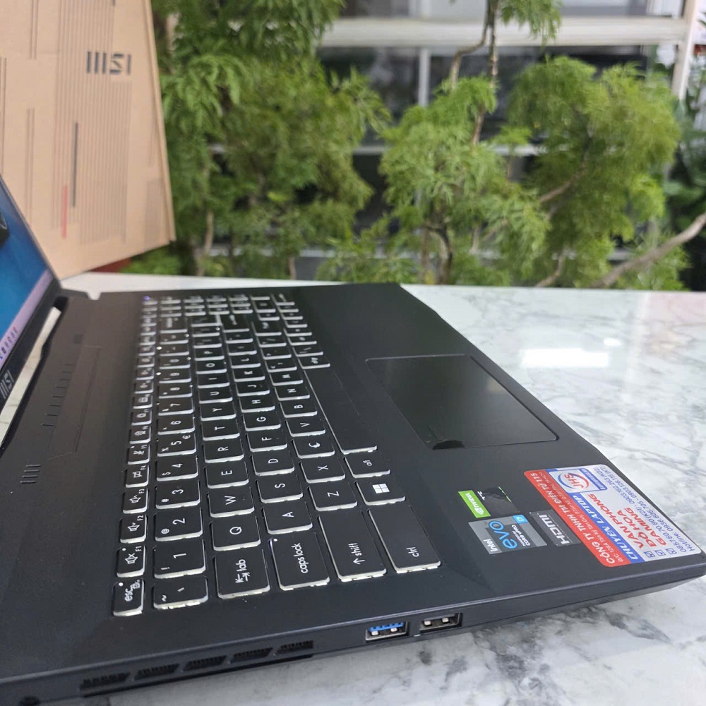 Gaming - Đồ Họa MSI Creator M16 A12UC 291VN CORE™ I7-12700H RAM 16GB SSD 256GB RTX 3050 4GB Màn Hình ; 16 Inch QHD+