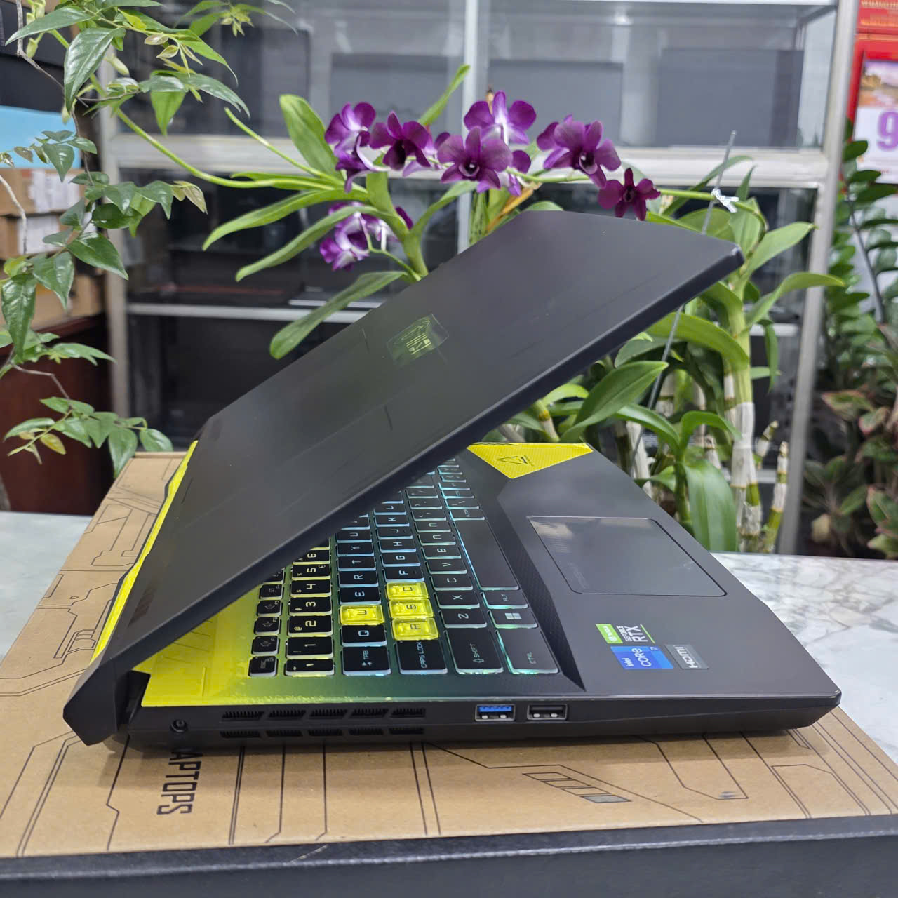 Gaming - Đồ Họa MSI Crosshair 15 B12UEZ CORE I7-12700H RAM 16GB SSD 1.000GB RTX 3060 6GB GDDR6 MÀN HÌNH : 15.6 Inch QHD 165Hz