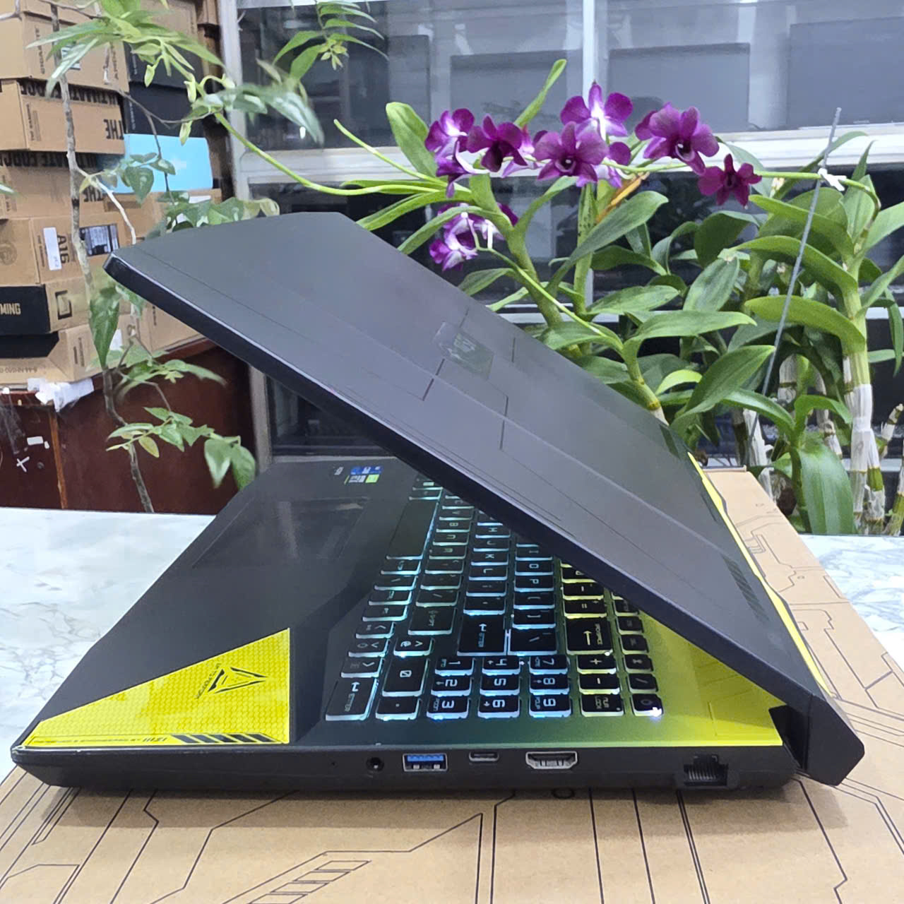 Gaming - Đồ Họa MSI Crosshair 15 B12UEZ CORE I7-12700H RAM 16GB SSD 1.000GB RTX 3060 6GB GDDR6 MÀN HÌNH : 15.6 Inch QHD 165Hz