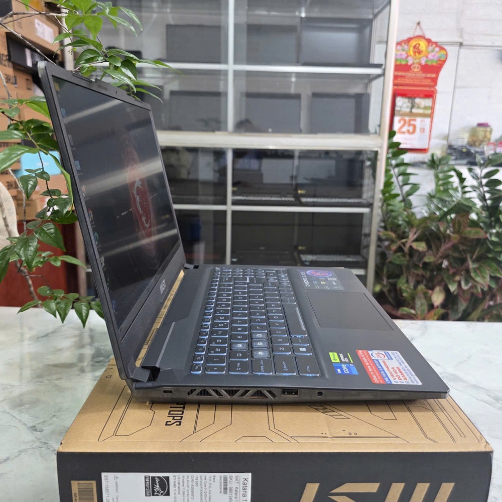 Gaming - Đồ Họa MSI Cyborg 15 A12VE 240VN CORE I7-12650H RAM 8GB SSD 512GB RTX 4050 6GB GDDR6 MÀN HÌNH : 15.6Inch IPS 144Hz