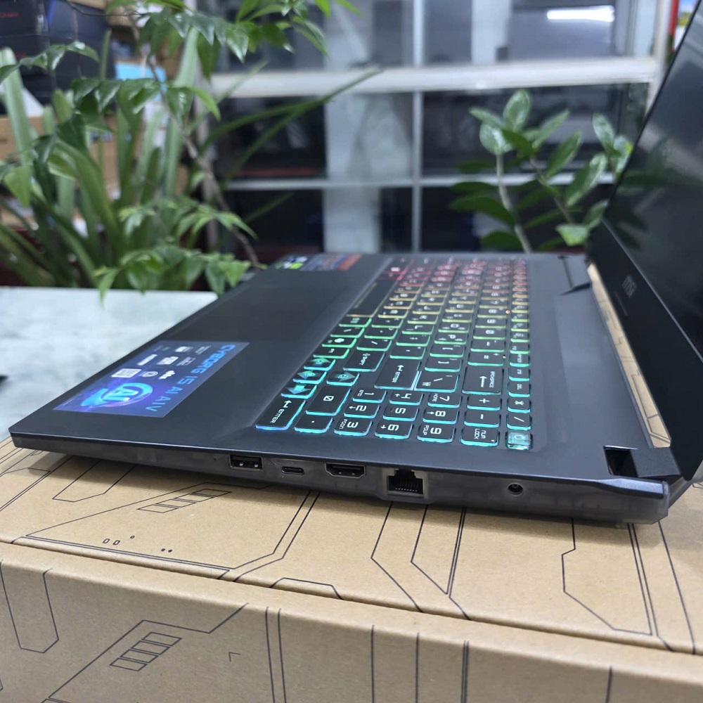 Gaming - Đồ Họa MSI Cyborg 15 AI A1VEK-024XKR Ultra 7 155H RAM 16GB SSD 512GB RTX4060 8GB MÀN HÌNH : 15.6''Inch IPS 144Hz
