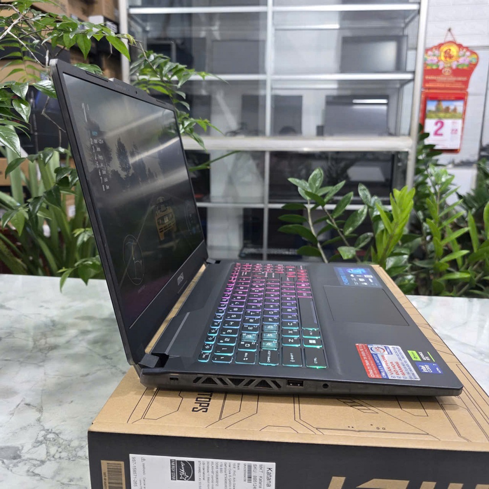 Gaming - Đồ Họa MSI Cyborg 15 AI A1VEK-024XKR Ultra 7 155H RAM 16GB SSD 512GB RTX4060 8GB MÀN HÌNH : 15.6''Inch IPS 144Hz