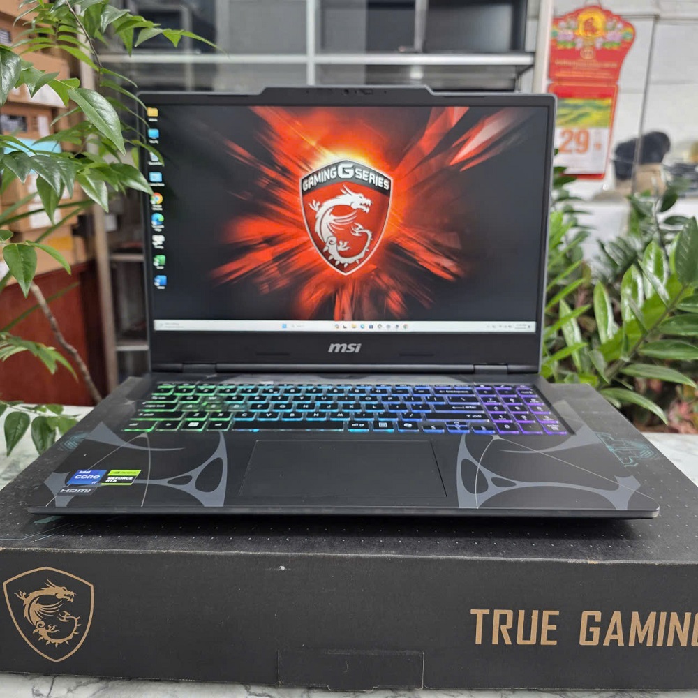 Gaming - Đồ Họa MSI Cyborg 15 B13WEKG MÁY SẢN XUẤT 1/2026 CORE I7-13620H RAM 16GB SSD 512GB RTX 5050 8GB GDDR7 MÀN HÌNH : 15.6Inch IPS 144Hz