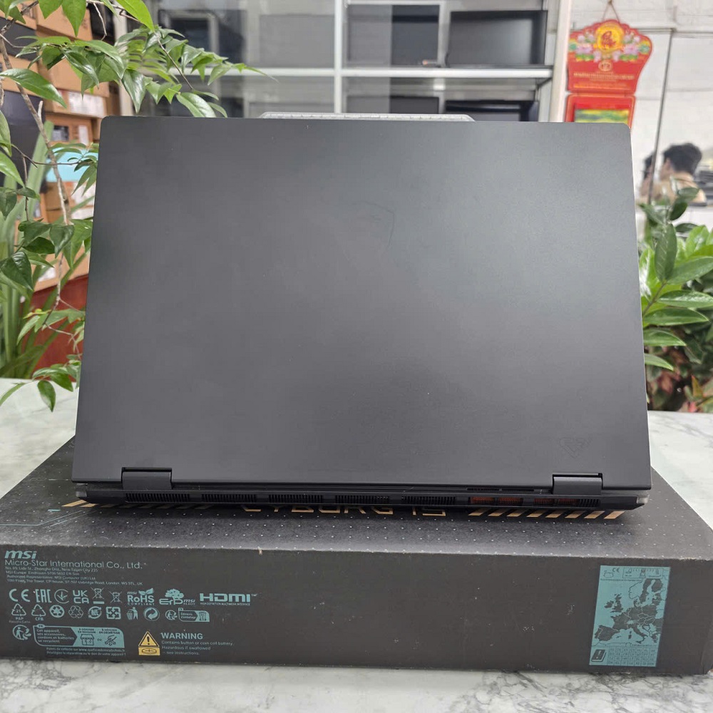 Gaming - Đồ Họa MSI Cyborg 15 B13WEKG MÁY SẢN XUẤT 1/2026 CORE I7-13620H RAM 16GB SSD 512GB RTX 5050 8GB GDDR7 MÀN HÌNH : 15.6Inch IPS 144Hz