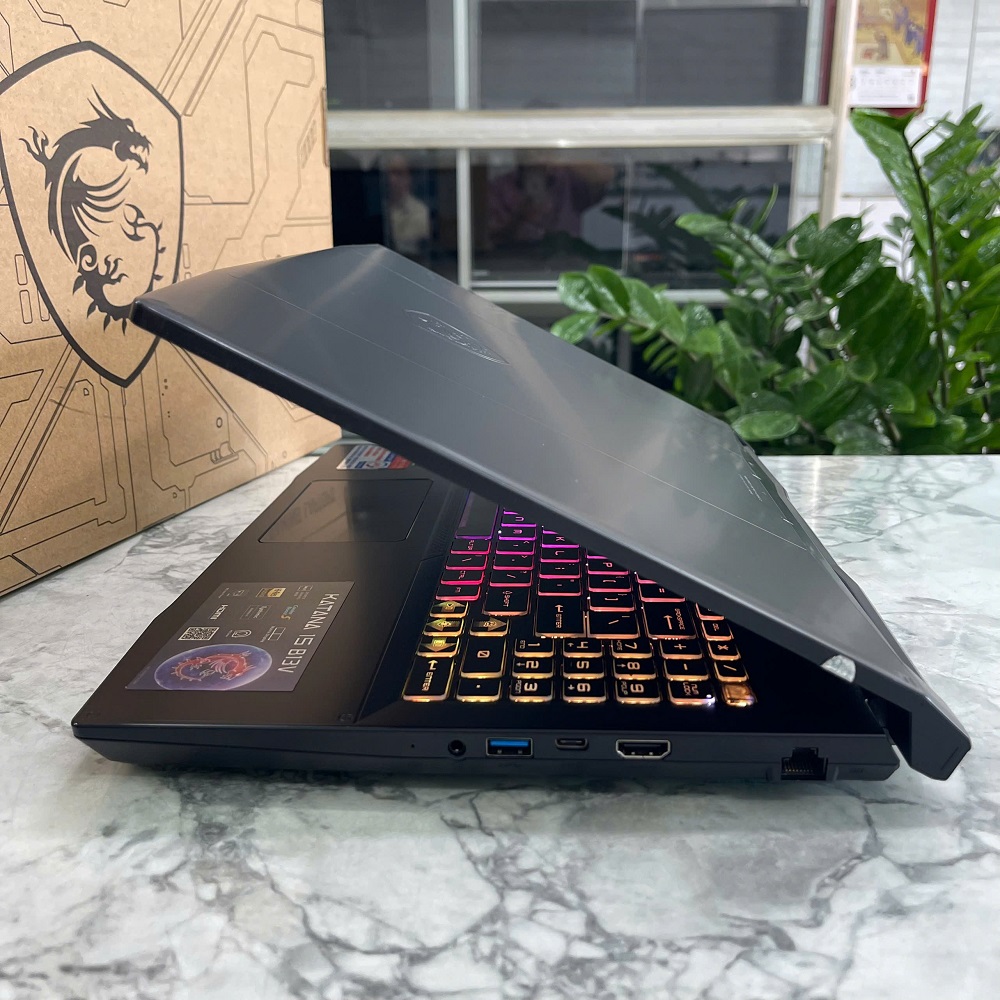 Gaming - Đồ Họa MSI Katana 15 B13VFK CORE I7-13620H RAM 16GB SSD 1.000GB RTX 4060 8GB GDDR6 MÀN HÌNH : 15.6 Inch IPS 144Hz