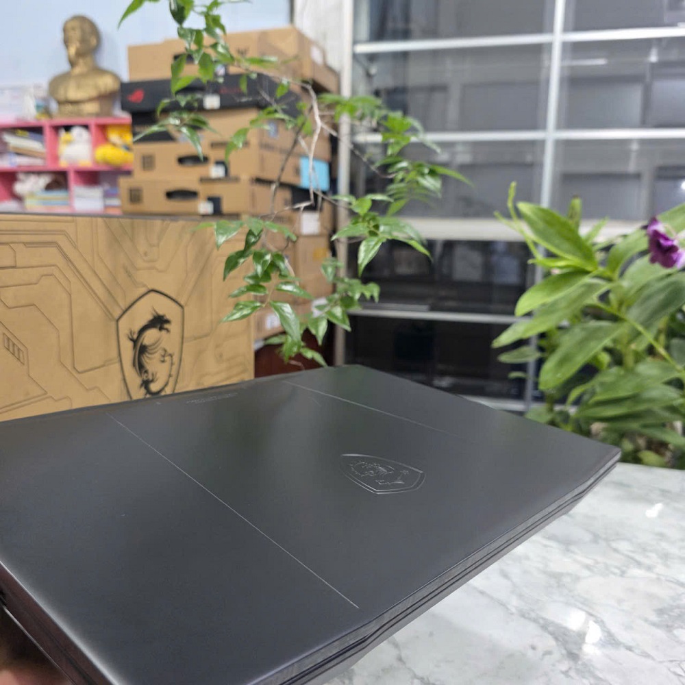 Gaming - Đồ Họa MSI KATANA 15 B13VFK CORE I7-13620H RAM 16GB SSD 1.000GB RTX 4060 8GB GDDR6 MÀN HÌNH : 15.6 Inch IPS 144Hz