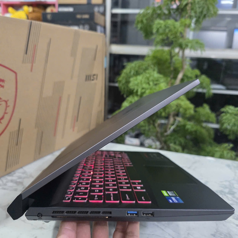 Gaming - Đồ Họa MSI Pulse GL66 11UDK CORE I7-11800H RAM 16GB SSD 512GB RTX 3050Ti 4GB MÀN HÌNH : 15.6'' IPS Fhd 144.Hz
