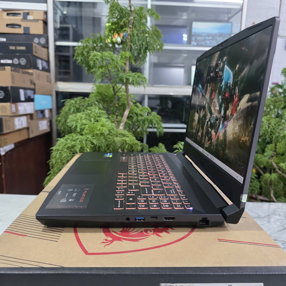 Gaming - Đồ Họa MSI Pulse GL66 11UDK CORE I7-11800H RAM 16GB SSD 512GB RTX 3050Ti 4GB MÀN HÌNH : 15.6'' IPS Fhd 144.Hz