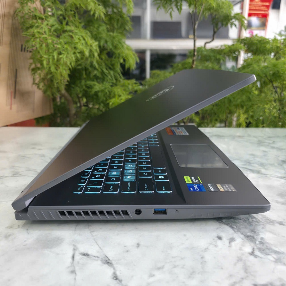 Gaming - Đồ Họa MSI Thin 15 B13UC-2044VN CORE I7-13620H (Máy LikeNew-Full Box-BHH ) CORE I7-13620H Ram 12GB SSD 512GB RTX 3050 4GB Màn Hình ; 15.6'' IPS Fhd 144.Hz