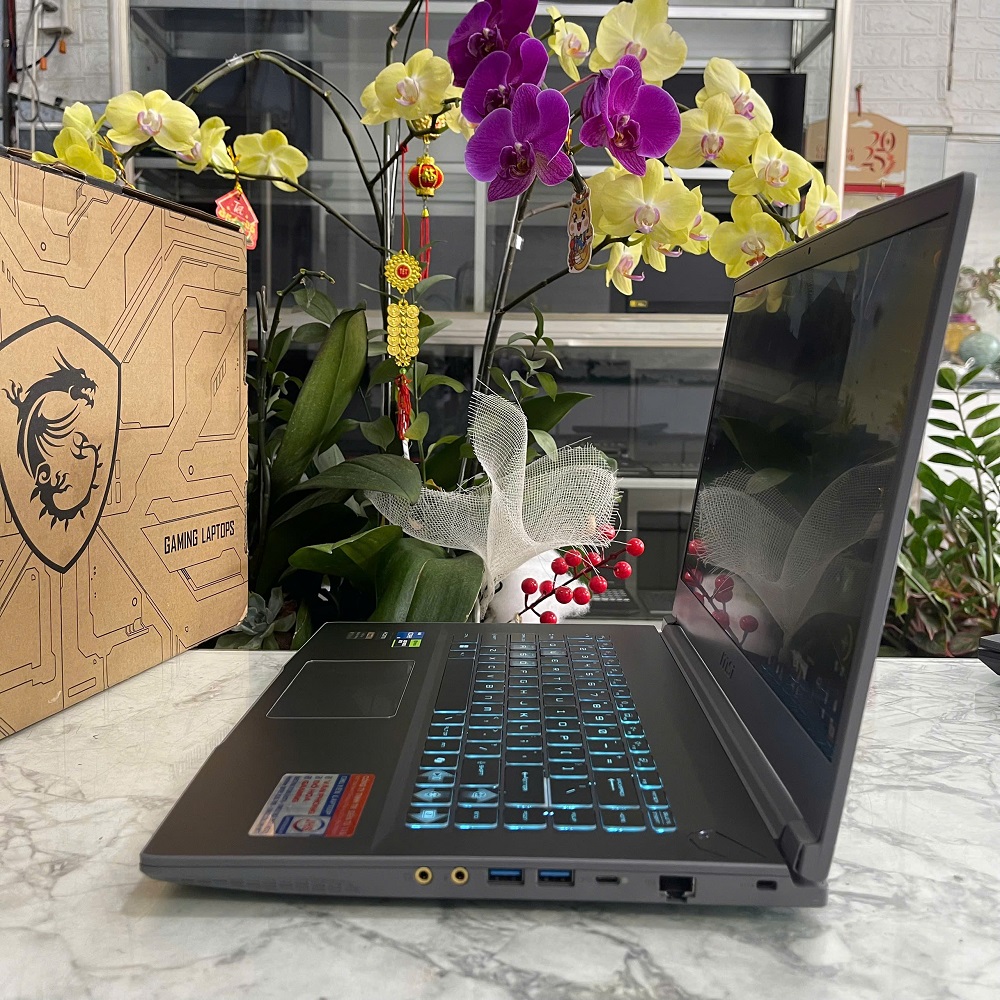 Gaming - Đồ Họa MSI Thin 15 B13UC-3247VN CORE I5-13420H (Máy LikeNew-Full Box-BHH ) RAM 16GB SSD 512GB RTX 3050 4GB MÀN HÌNH : 15.6'' IPS Fhd 144.Hz