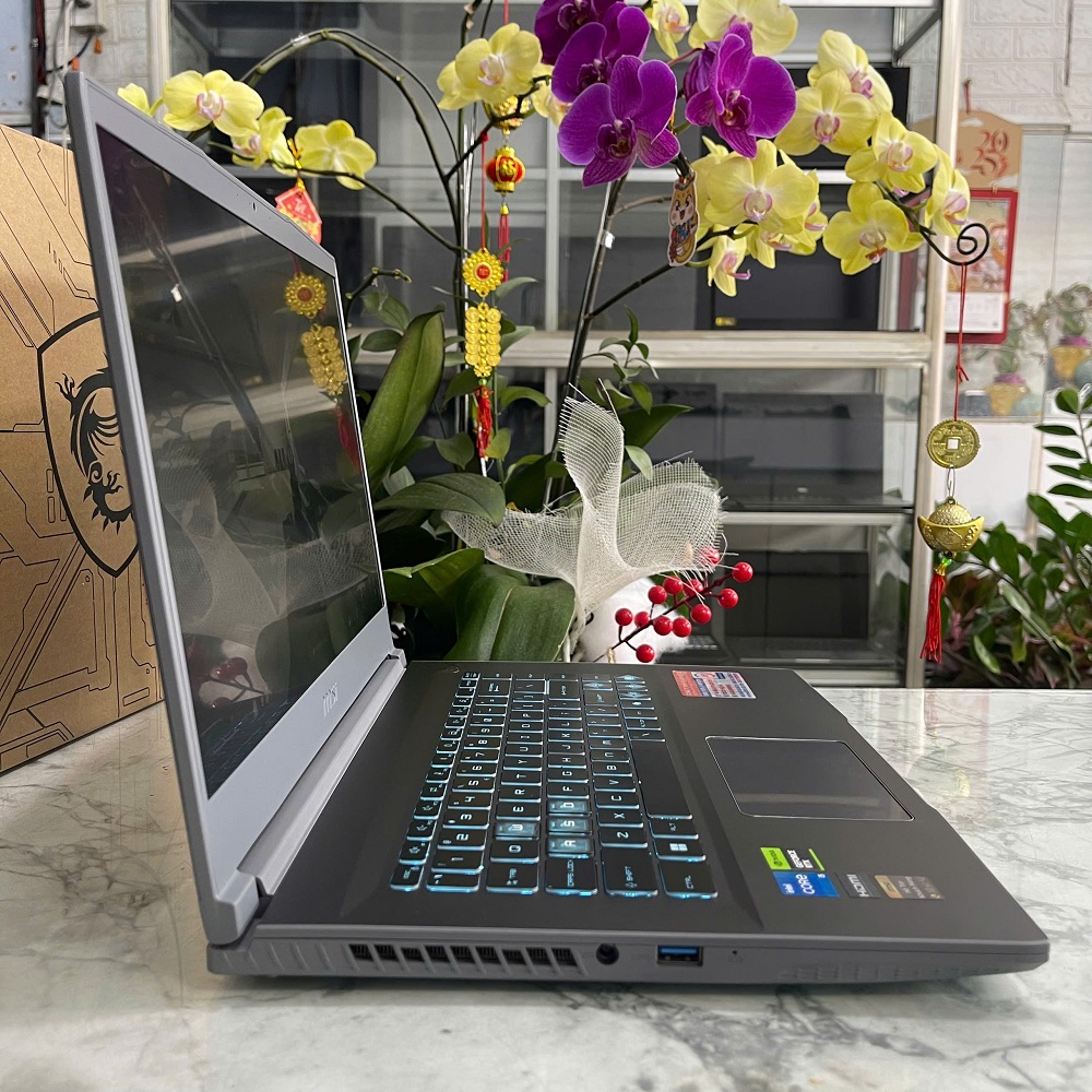 Gaming - Đồ Họa MSI Thin 15 B13UC-3247VN CORE I5-13420H (Máy LikeNew-Full Box-BHH ) RAM 16GB SSD 512GB RTX 3050 4GB MÀN HÌNH : 15.6'' IPS Fhd 144.Hz