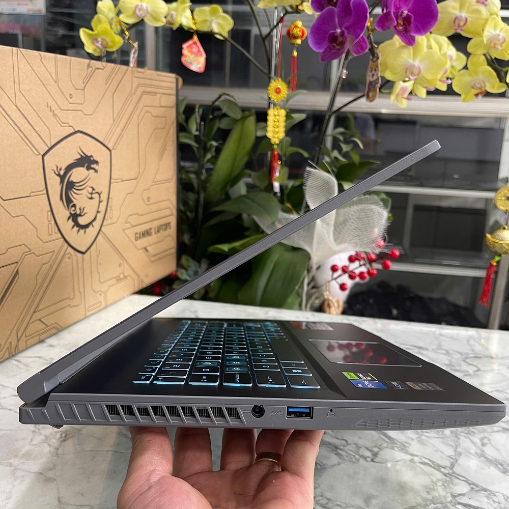 Gaming - Đồ Họa MSI Thin 15 B13UC-3247VN CORE I5-13420H (Máy LikeNew-Full Box-BHH ) RAM 16GB SSD 512GB RTX 3050 4GB MÀN HÌNH : 15.6'' IPS Fhd 144.Hz