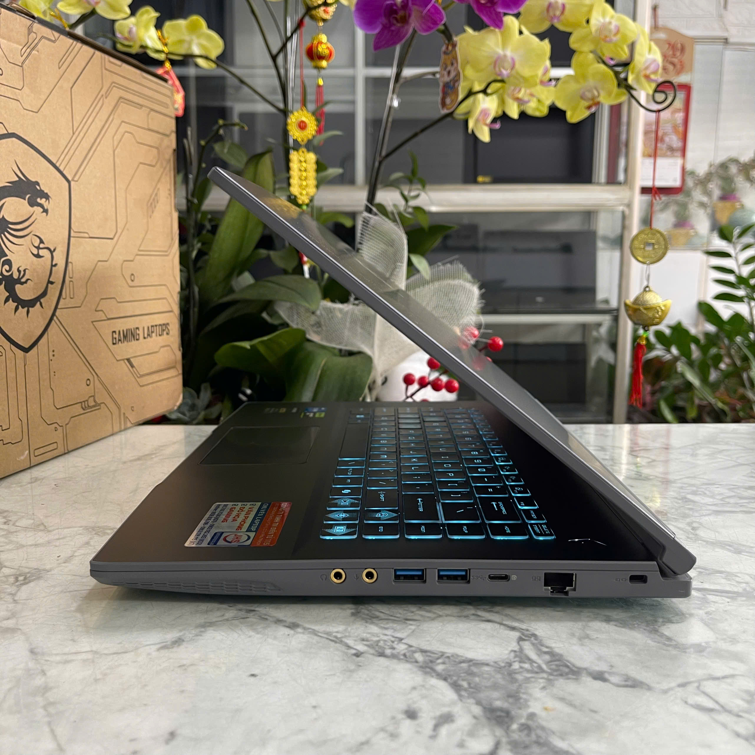 Gaming - Đồ Họa MSI Thin 15 B13UCX (Máy LikeNew-Full Box) Core I5-13420H Ram 16gb Ssd 512gb RTX 2050 4GB Màn Hình 15.6'' IPS Fhd 144.Hz