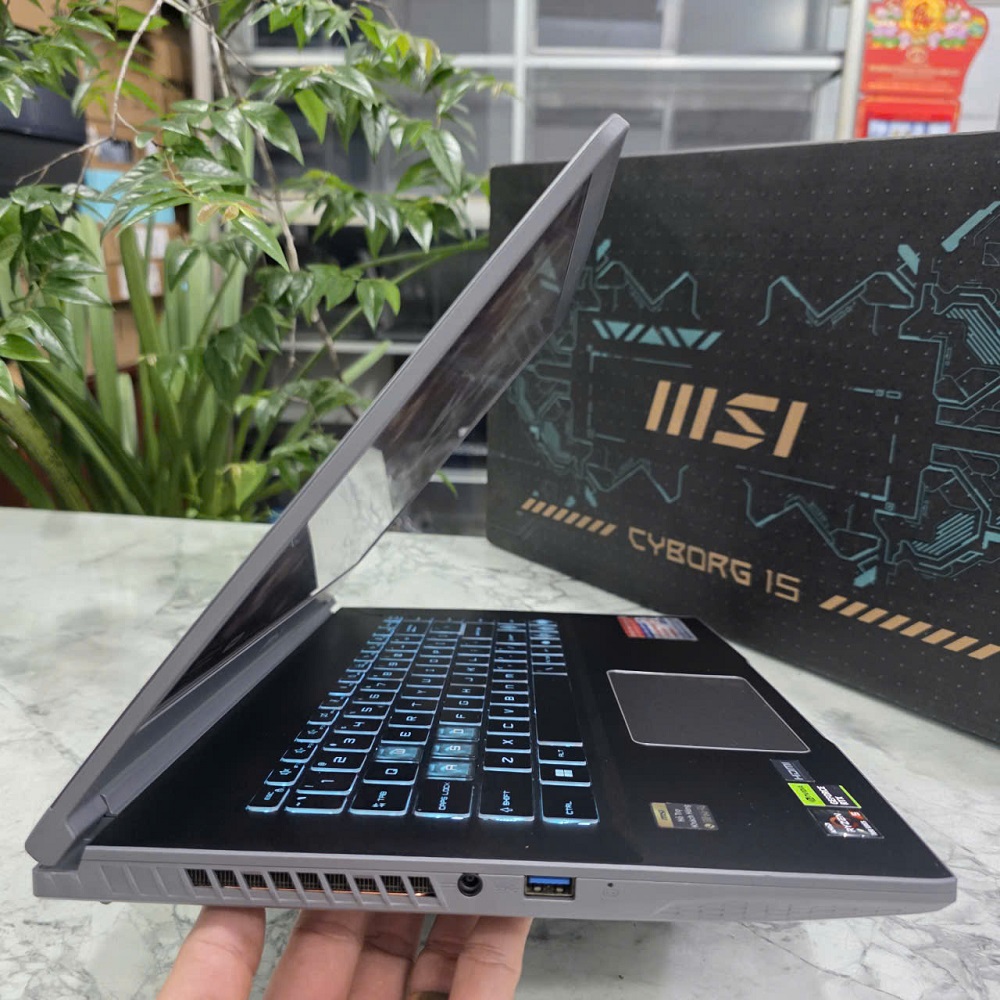 Gaming - Đồ Họa MSI Thin A15 B7UC(Máy LikeNew-BẢO HÀNH HÃNG) RYZEN 5 7535HS RAM 16GB SSD 512GB RTX3050 4GB (AI TOPS: 143) MÀN HÌNH : 15.6''Inch IPS 144Hz 