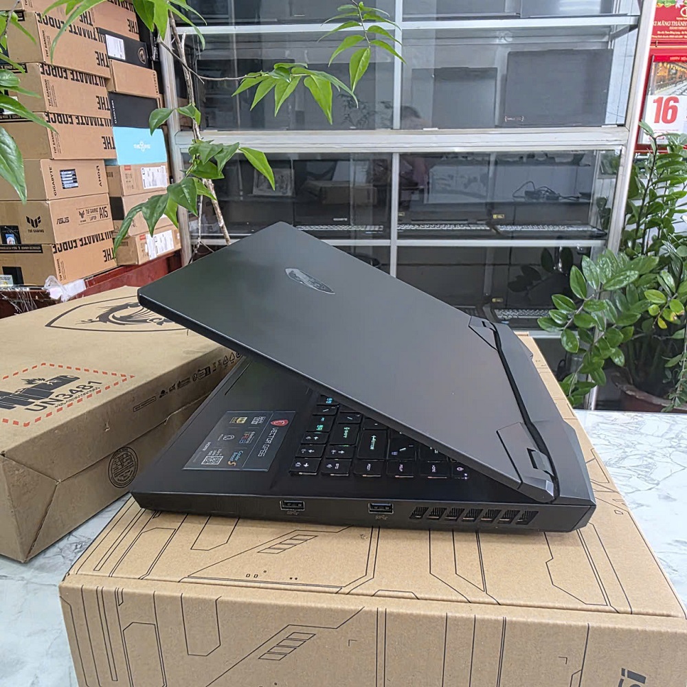 Gaming - Đồ Họa MSI Vector GP66 12UEO CORE I7-12700H RAM 16GB SSD 512GB RTX 3060 6GB GDDR6 MÀN HÌNH : 15.6 Inch OLED 2.5K 240Hz
