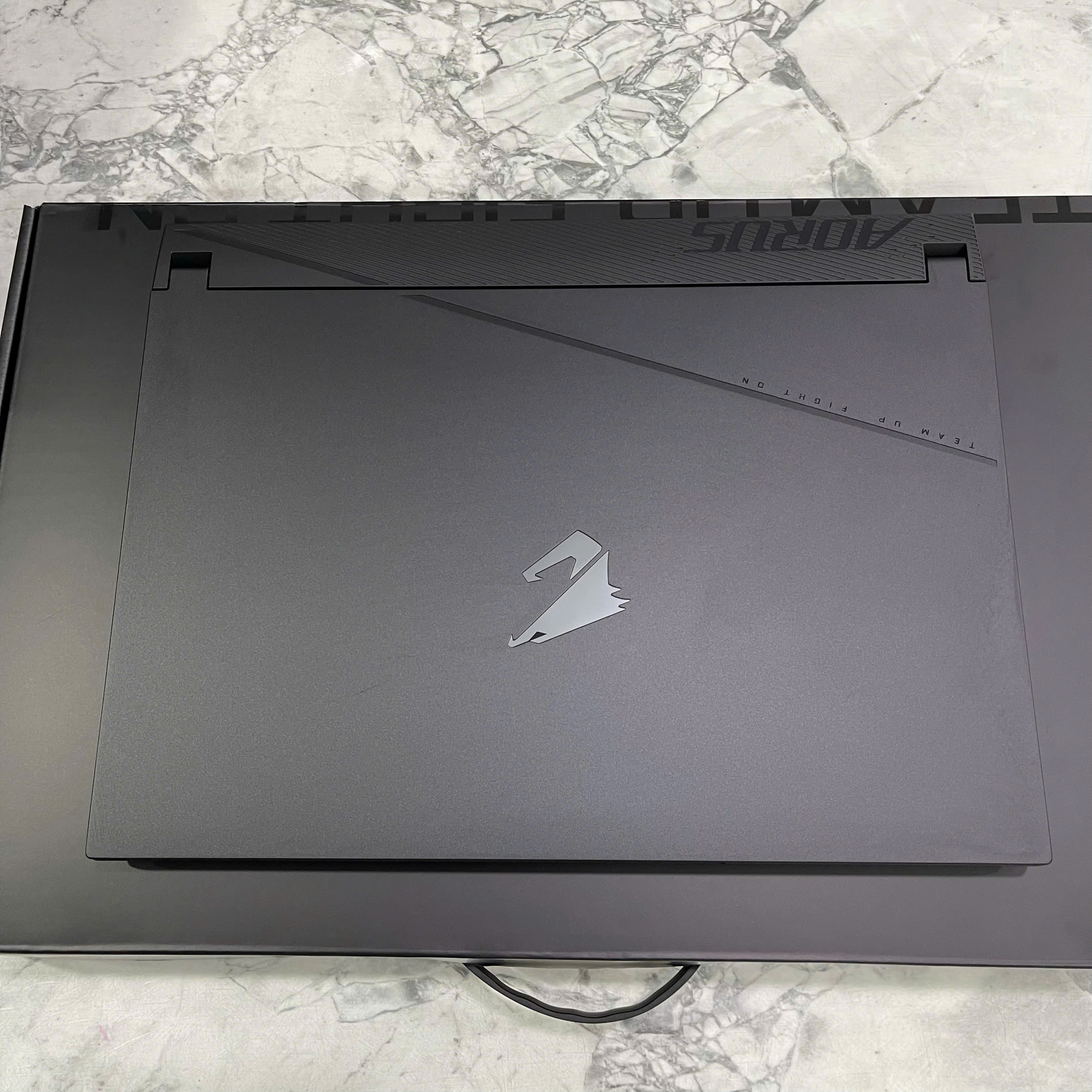 Gigabyte AORUS 15 9MF E2VN583SH (Máy LikeNew-Full Box) Core I5-12500H Ram 16GB Ssd 512GB RTX 4050 6GB Màn Hình : 15.6 Inch FHD IPS 360Hz 