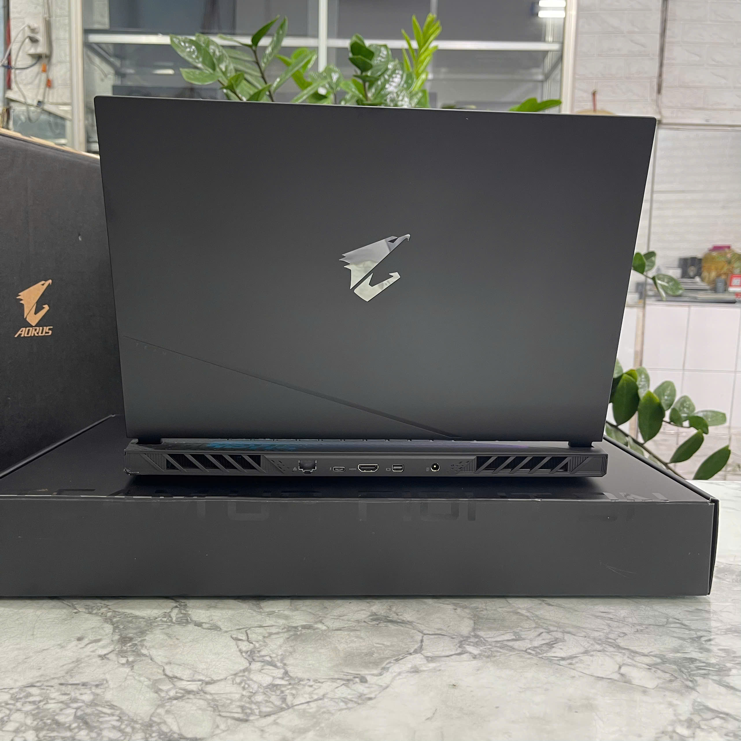 Gigabyte AORUS 15 9MF E2VN583SH (Máy LikeNew-Full Box) Core I5-12500H Ram 16GB Ssd 512GB RTX 4050 6GB Màn Hình : 15.6 Inch FHD IPS 360Hz 