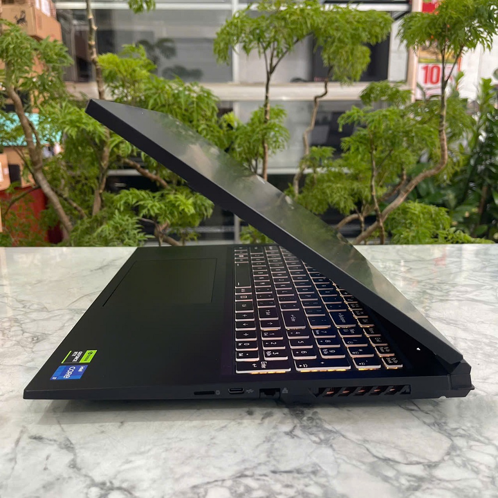 GIGABYTE G6 KF CORE I7-13620H RTX4060 8GB RAM 16GB SSD 512GB MÀN HÌNH : 16.Inch FHD+ 165Hz