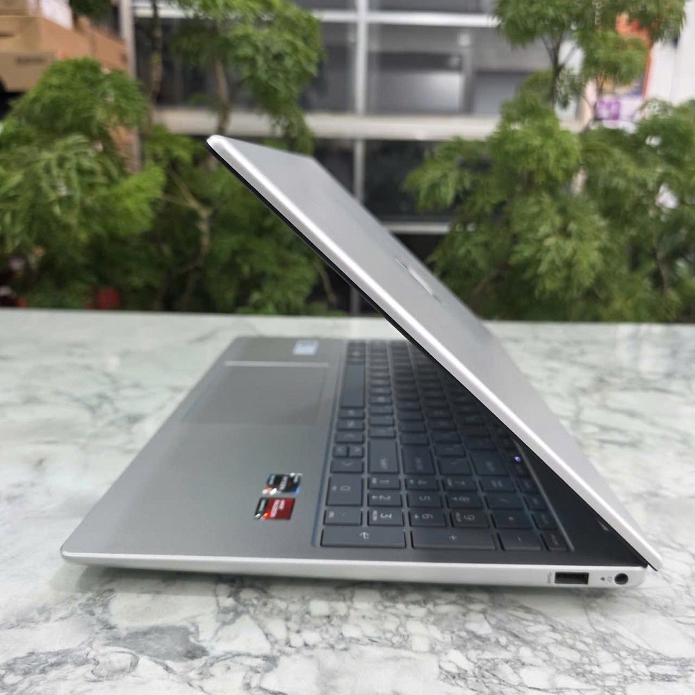 HP 15-FC0086AU RYZEN 5-7430U RAM 16GB SSD 512GB MÀN HÌNH : 15.6 Inch FullHD IPS