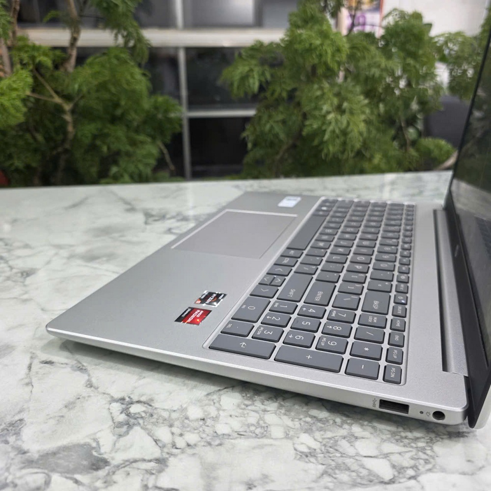HP 15-FC0086AU RYZEN 5-7430U RAM 16GB SSD 512GB MÀN HÌNH : 15.6 Inch FullHD IPS
