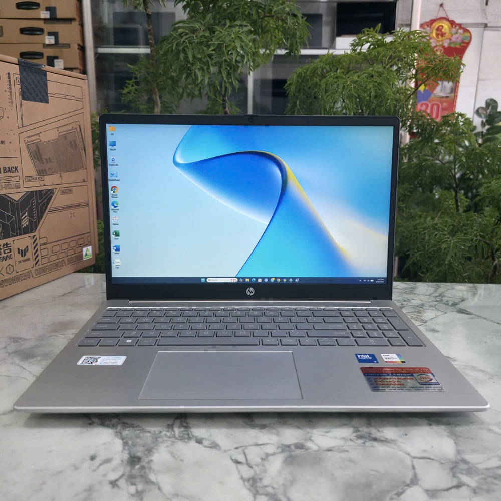 HP 15-fd0234TU CORE 5 120U RAM 16GB 512GB SSD MÀN HÌNH 15.6 FHD IPS